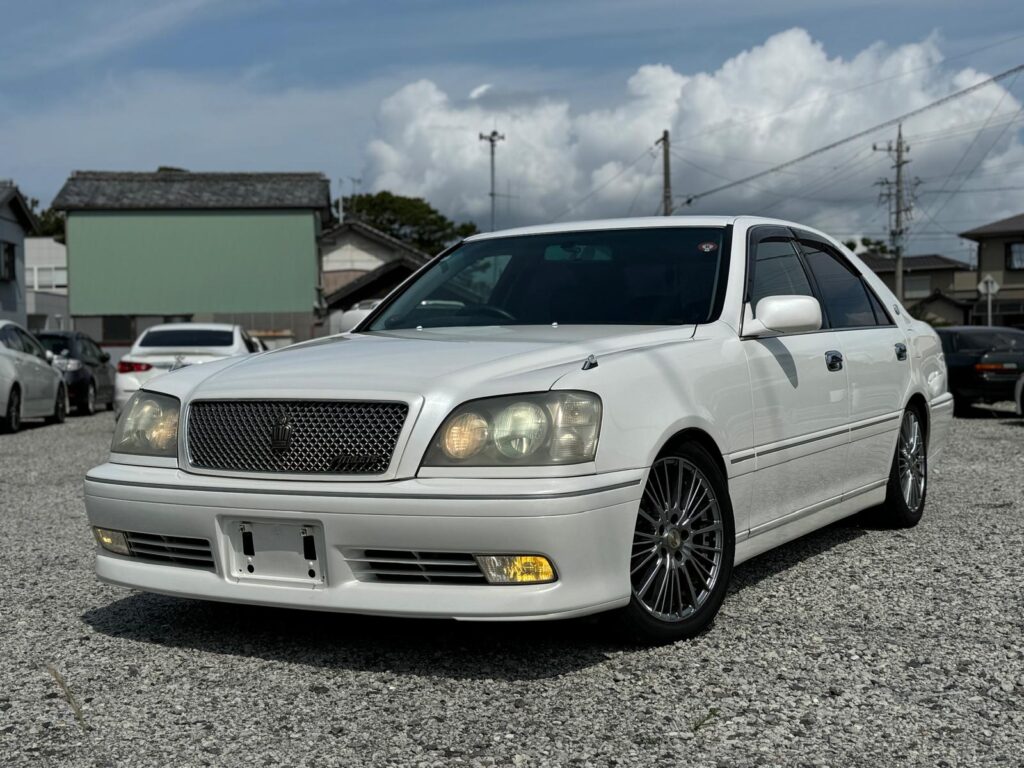 Toyota Crown Athlete V Premium