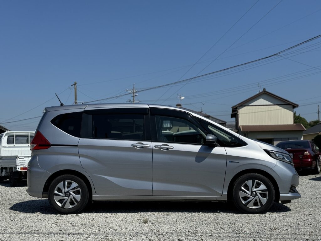 Honda Freed Hybrid