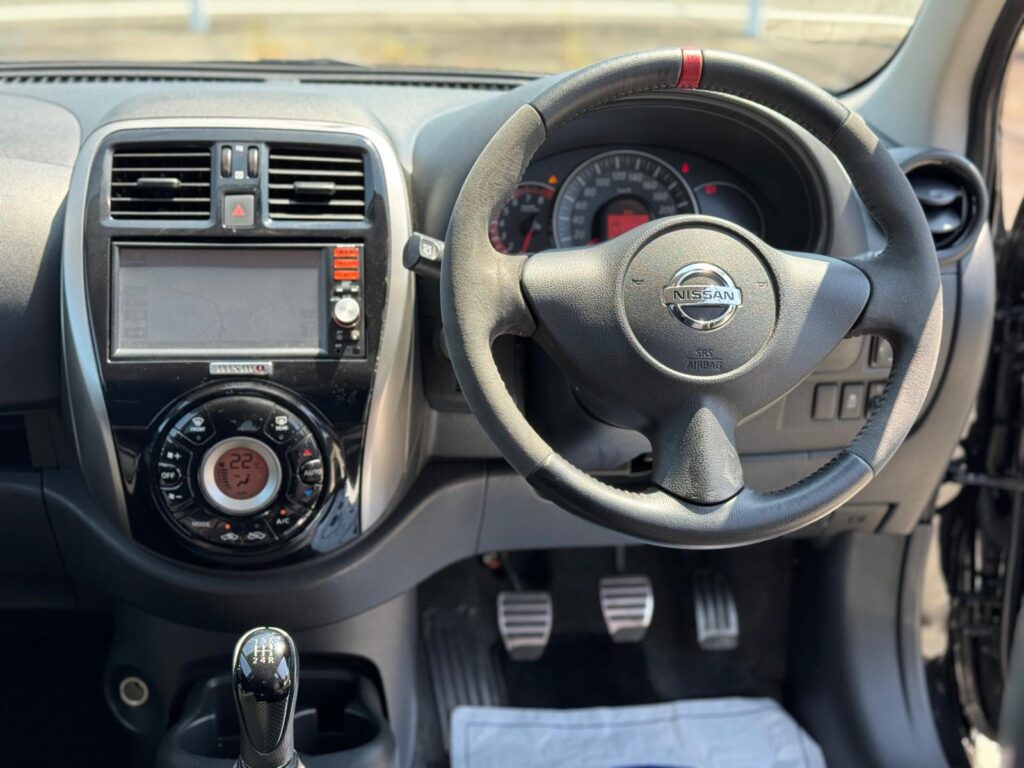 Nissan March Nismo S