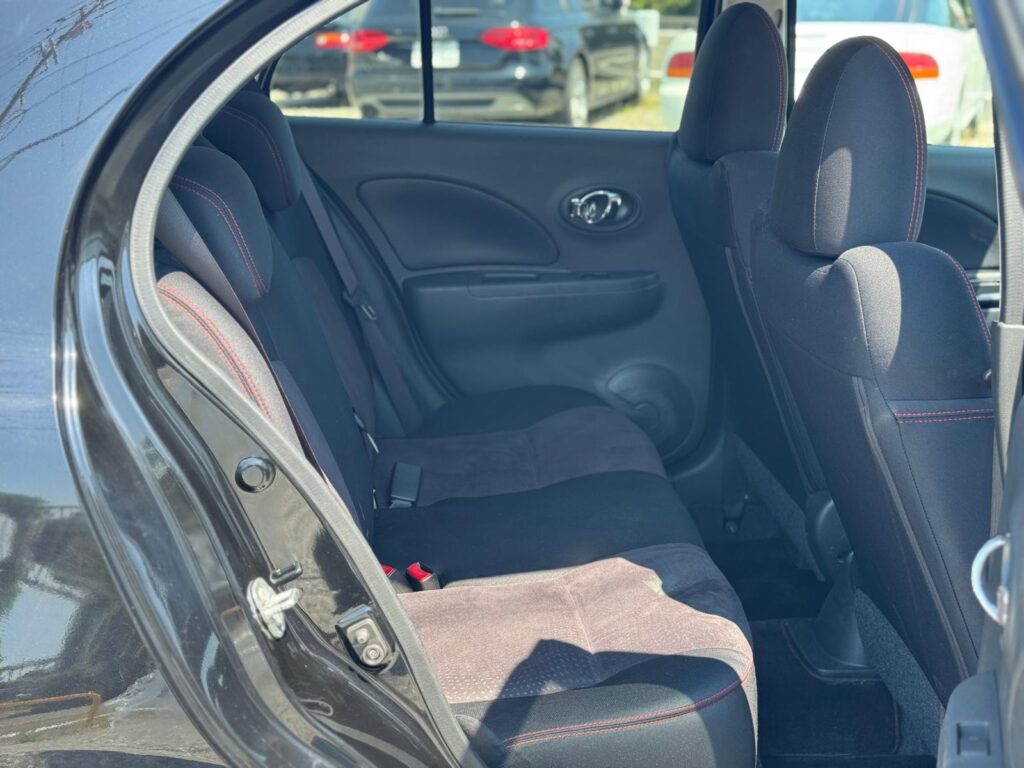 Nissan March Nismo S